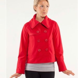 Lululemon Coco Softshell Jacket in Current Size 6